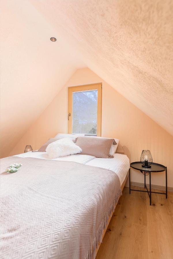 Bohinj Cottage Pr' Maricki - House In Nature With Hot Tub & Sauna Zewnętrze zdjęcie